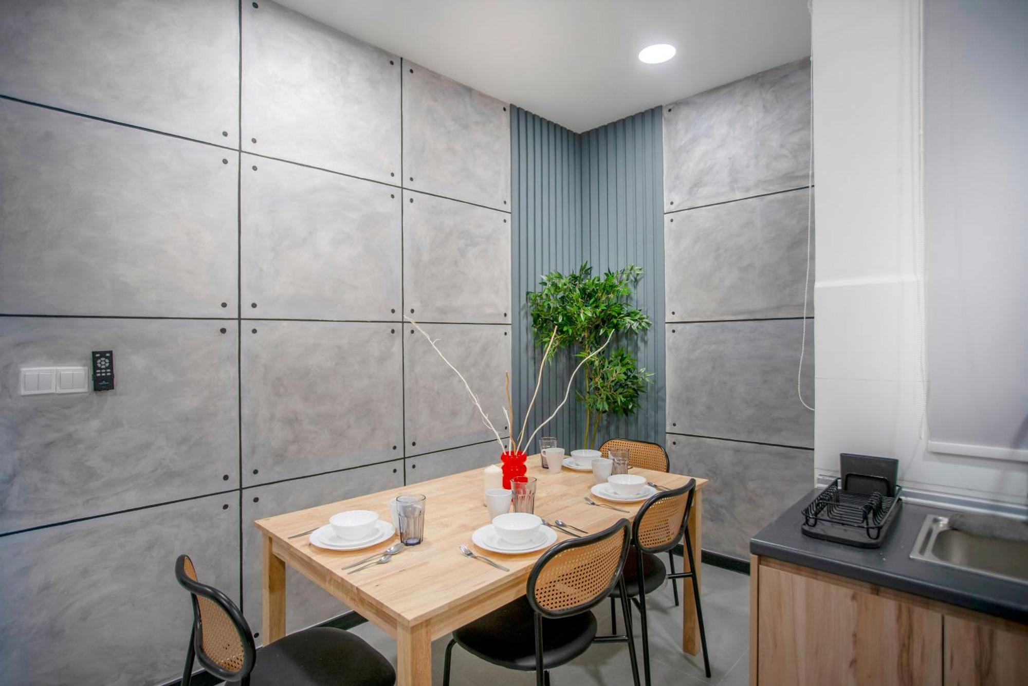 Pangsapuri Neu Kl With Daily Breakfast Included *