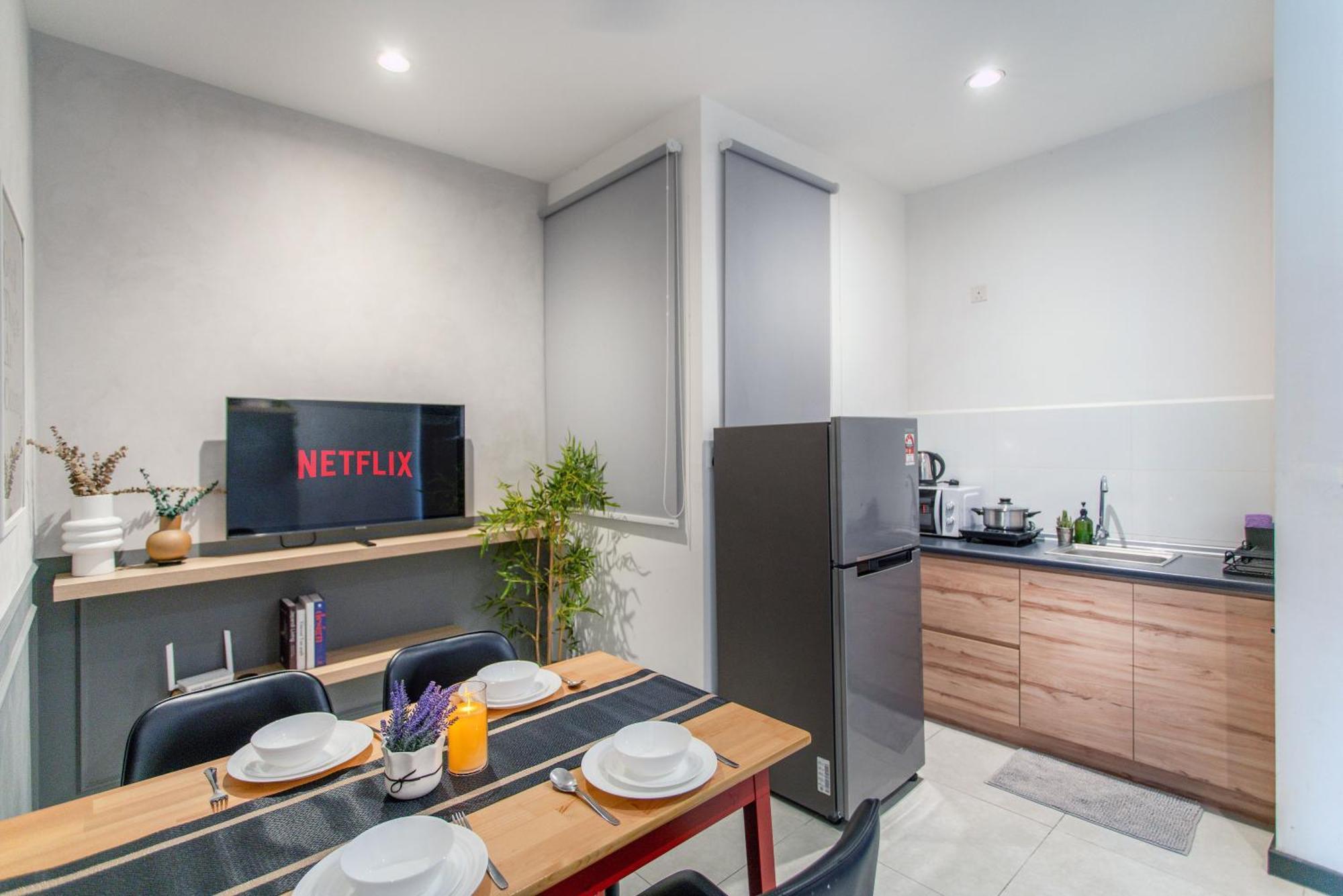 Neu Kl With Daily Breakfast Included Kuala Lumpur