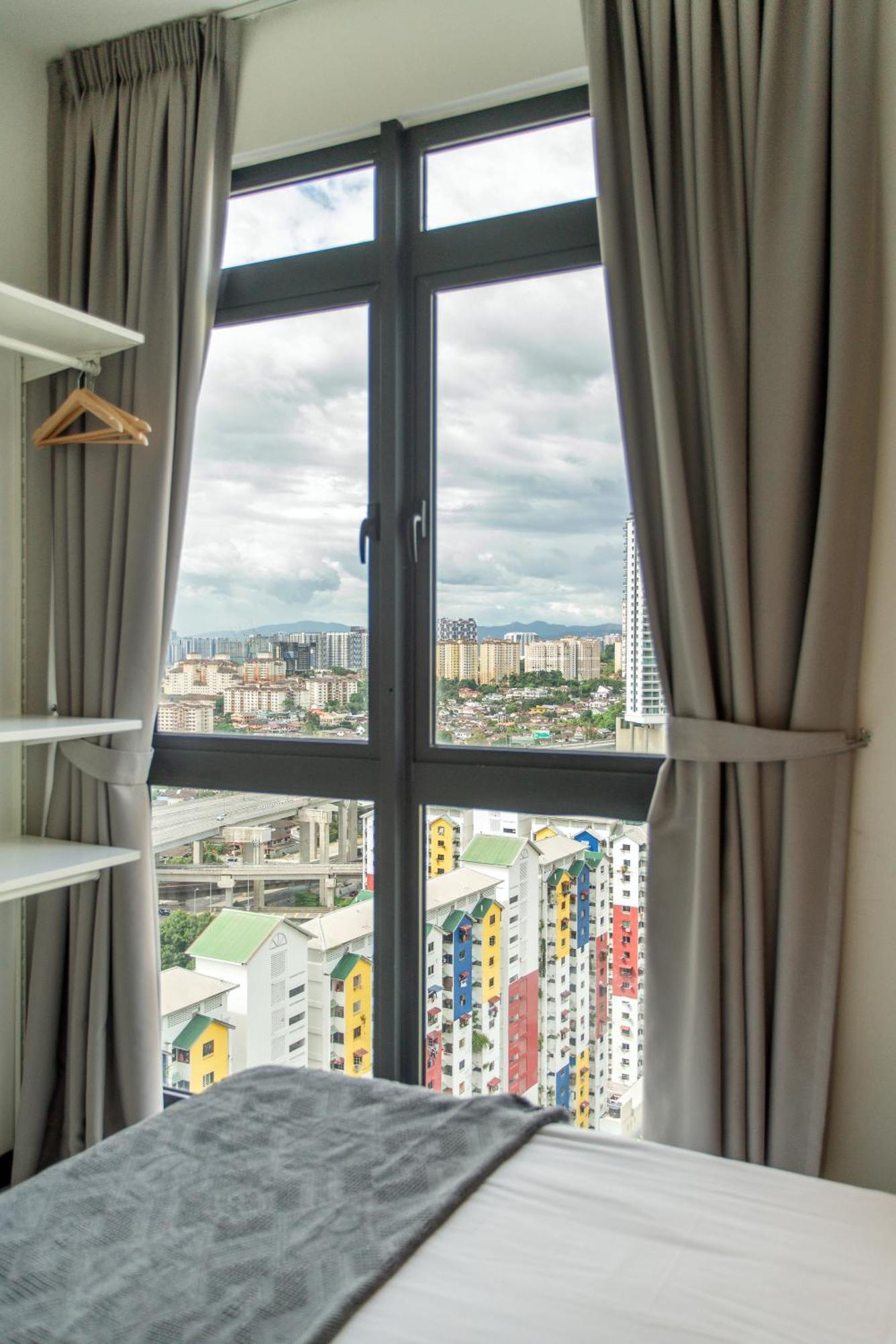 Neu Kl With Daily Breakfast Included * Kuala Lumpur