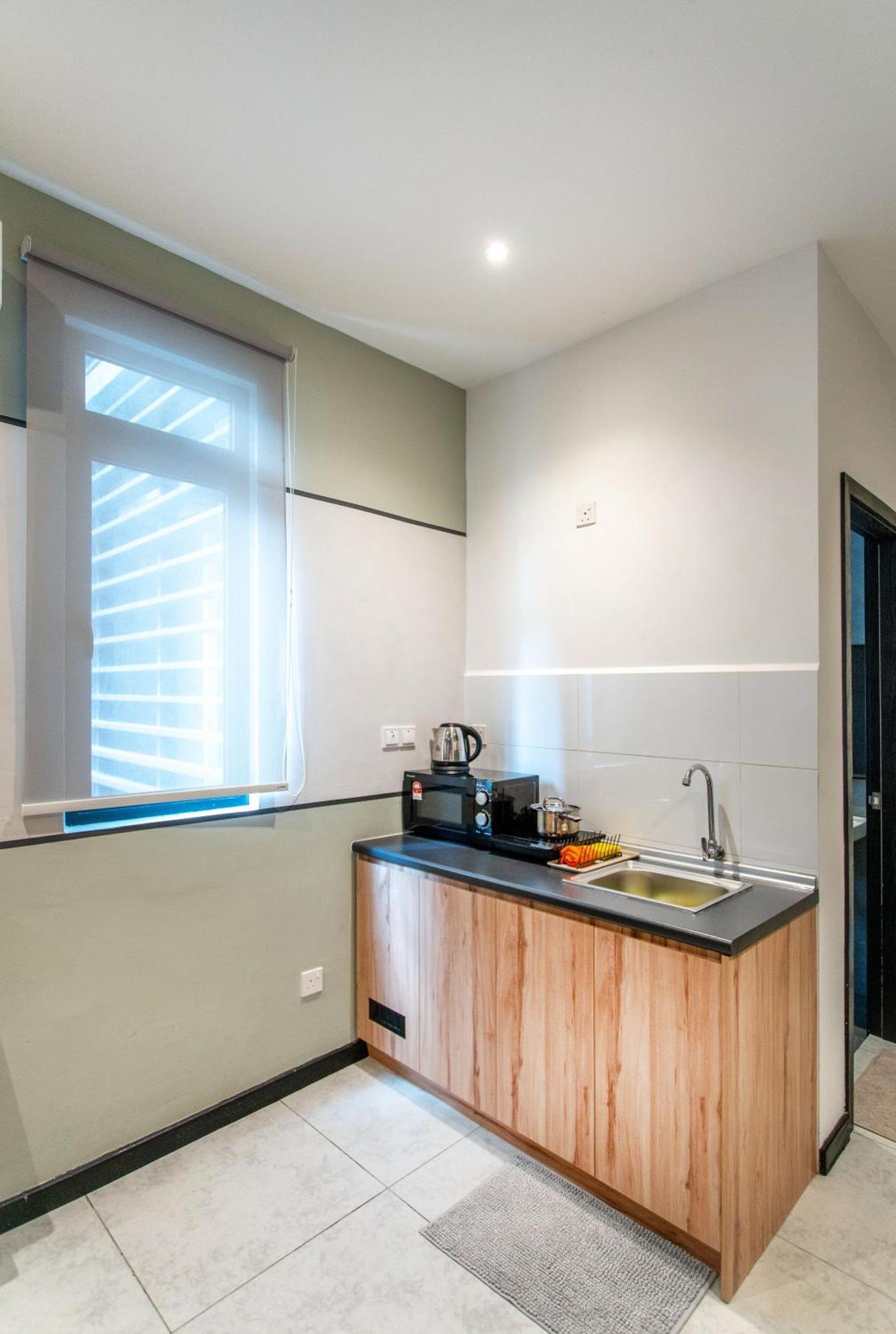 Neu Kl With Daily Breakfast Included Apartment *